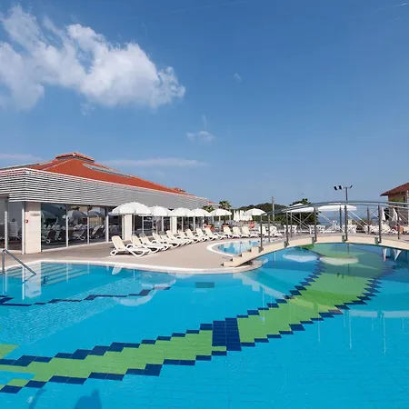 فندق Maistra Select Belvedere فيرسار